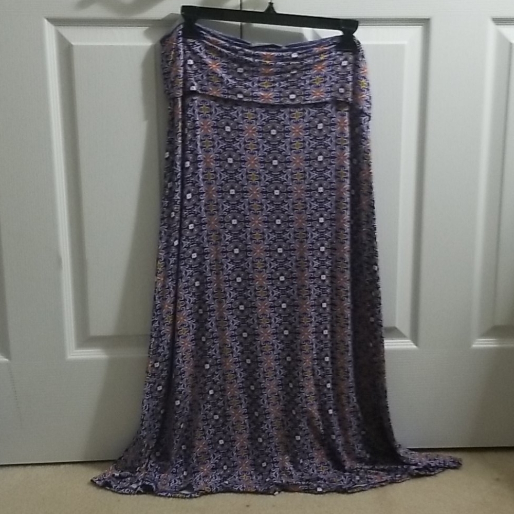 Loveappella deanne printed maxi skirt